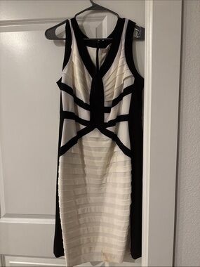 Colorblock V-Neck Midi Dress in Black and Cream